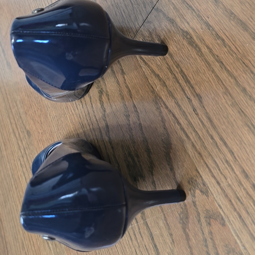 Life Stride Navy Patent Leather Heels - Picture 5 of 6